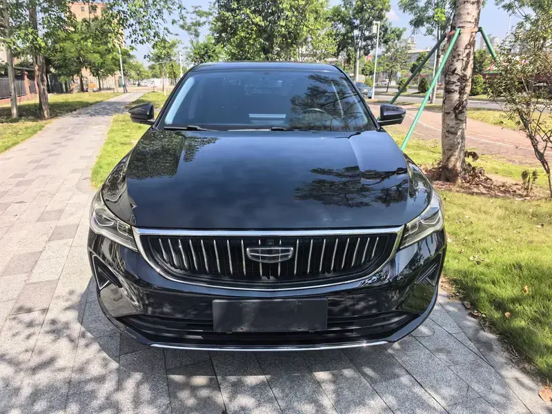 2022 Geely Emgrand с пробегом 42 000 км