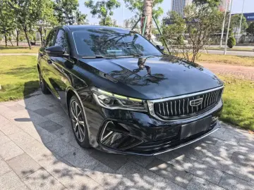 2022 Geely Emgrand с пробегом 42 000 км
