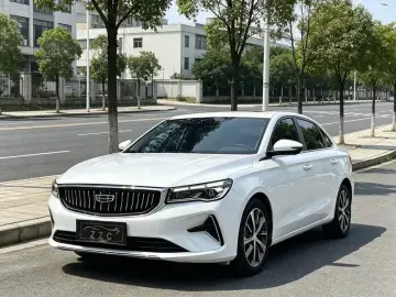 2022 Geely Emgrand с пробегом 43 000 км