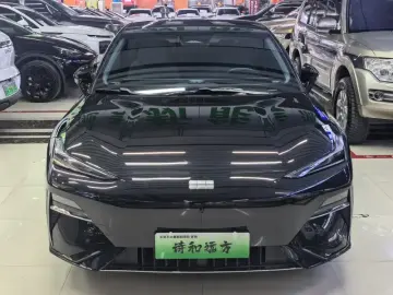 2024 Geely Galaxy E8 с пробегом 34 000 км