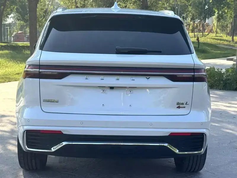 2021 Geely Monjaro с пробегом 111 200 км