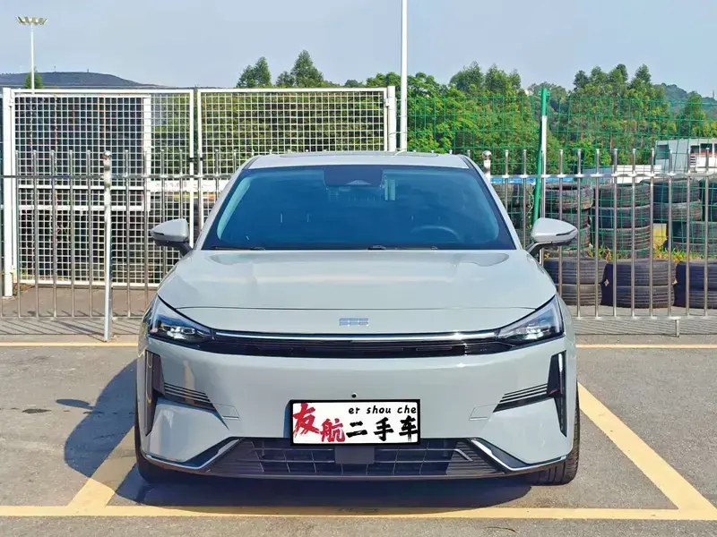 2024 Geely Galaxy L6 с пробегом 66 000 км