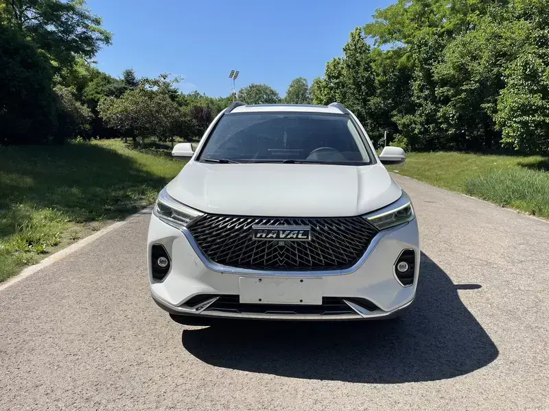 2023 Haval M6 с пробегом 8 000 км