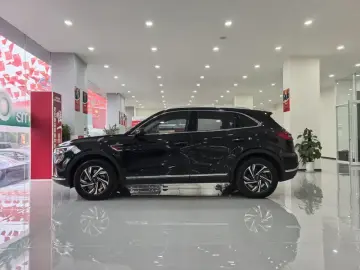 2022 Hongqi HS5 с пробегом 45 000 км