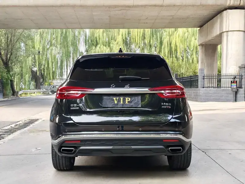 2022 Hongqi HS5 с пробегом 64 000 км