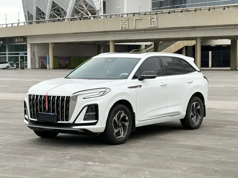 2023 Hongqi HS3 с пробегом 20 000 км