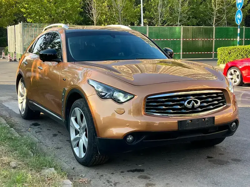 2011 Infiniti FX с пробегом 220 000 км
