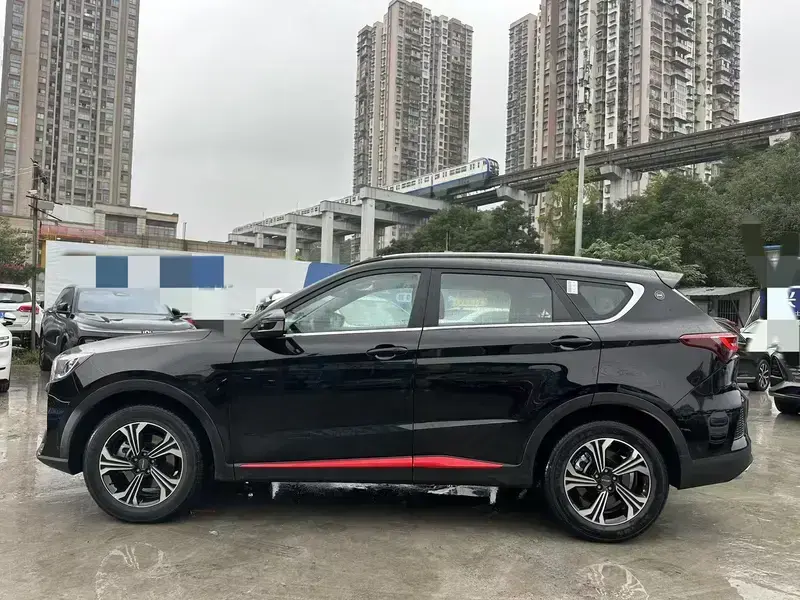 2023 JETOUR X70+ с пробегом 14 100 км