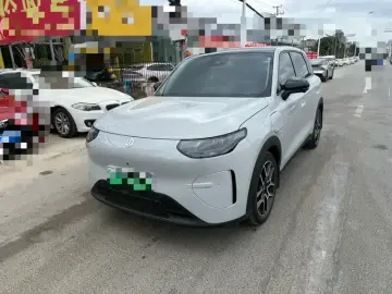 Leapmotor A10