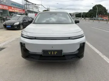 2025 Leapmotor B10 с пробегом 40 000 км