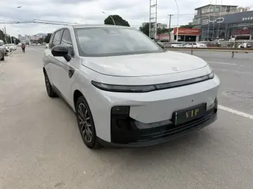2025 Leapmotor B10 с пробегом 40 000 км