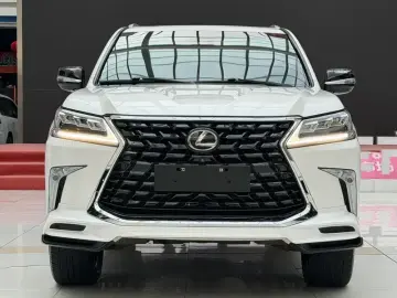 2022 Lexus LX с пробегом 55 000 км