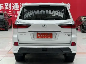 2022 Lexus LX с пробегом 55 000 км