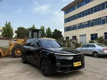 2024 Li Auto (Lixiang) L8 с пробегом 21 000 км
