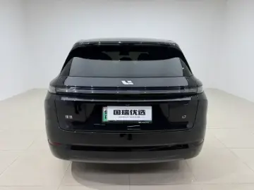 2025 Li Auto (Lixiang) L7 с пробегом 33 000 км