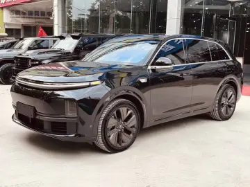 2024 Li Auto (Lixiang) L7 с пробегом 28 000 км