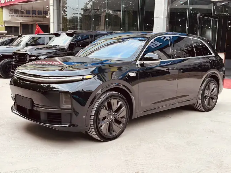 2024 Li Auto (Lixiang) L7 с пробегом 28 000 км
