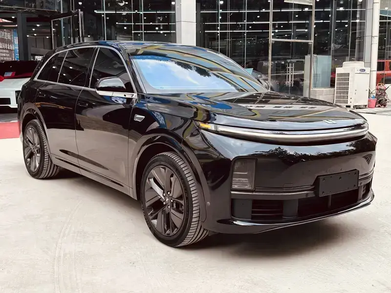 2024 Li Auto (Lixiang) L7 с пробегом 28 000 км