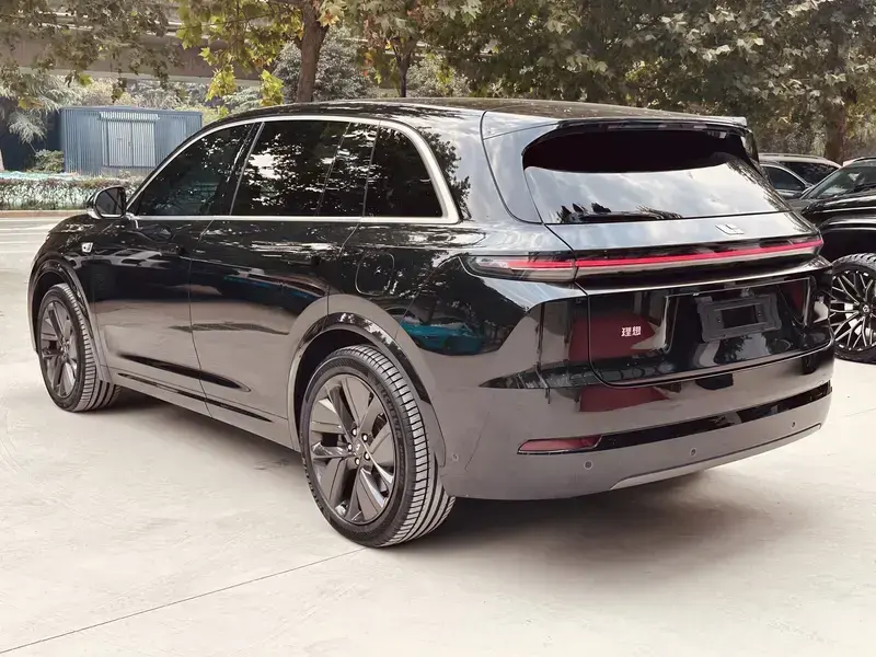 2024 Li Auto (Lixiang) L7 с пробегом 28 000 км