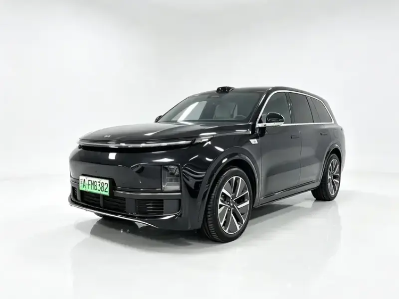 2024 Li Auto (Lixiang) L9 с пробегом 26 000 км