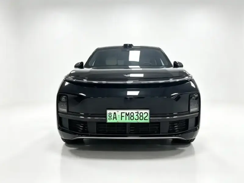 2024 Li Auto (Lixiang) L9 с пробегом 26 000 км
