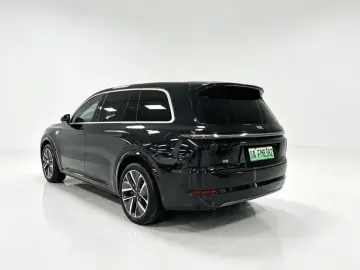 2024 Li Auto (Lixiang) L9 с пробегом 26 000 км