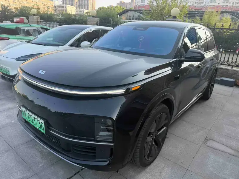 2024 Li Auto (Lixiang) L9 с пробегом 59 800 км