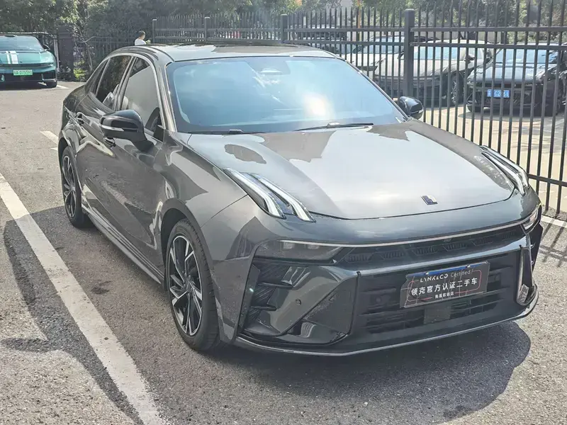 2025 Lynk & Co 03 с пробегом 6 500 км