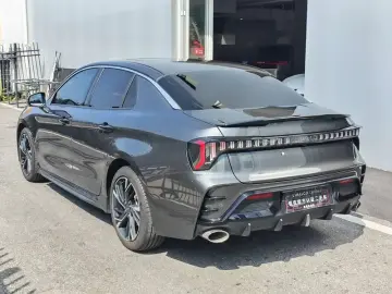 2025 Lynk & Co 03 с пробегом 6 500 км