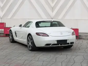 2011 Mercedes-Benz SLS AMG с пробегом 39 900 км