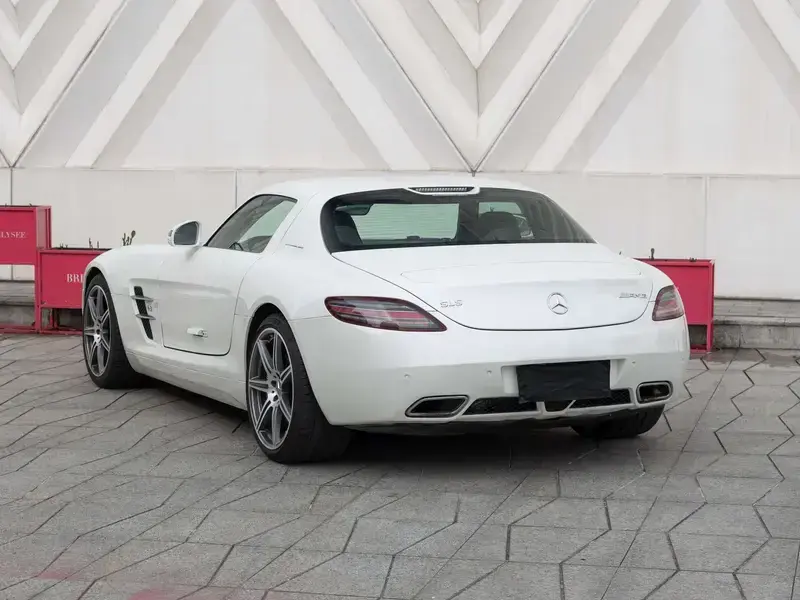 2011 Mercedes-Benz SLS AMG с пробегом 39 900 км