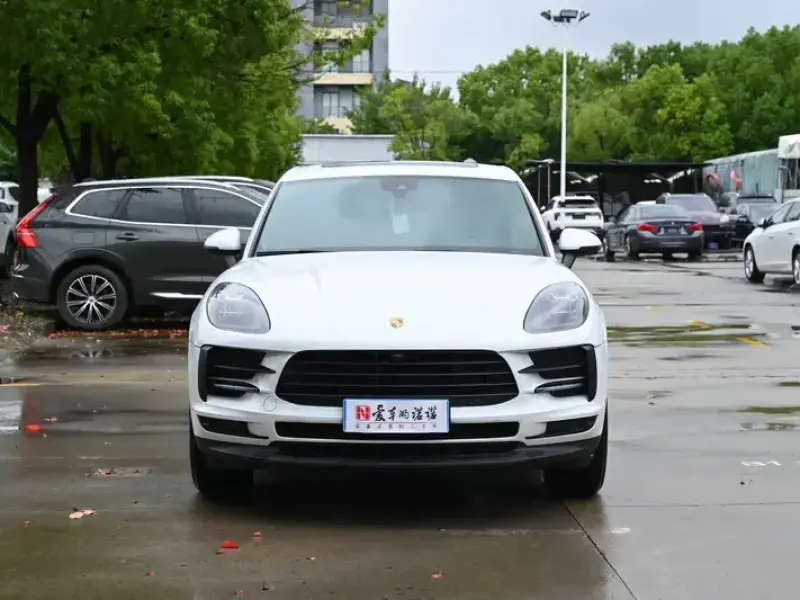 2021 Porsche Macan с пробегом 35 000 км