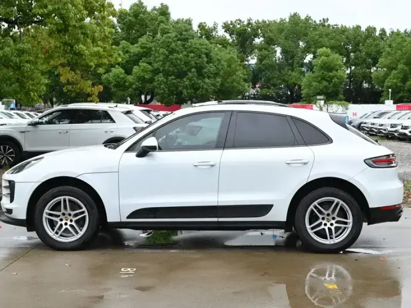 2021 Porsche Macan с пробегом 35 000 км