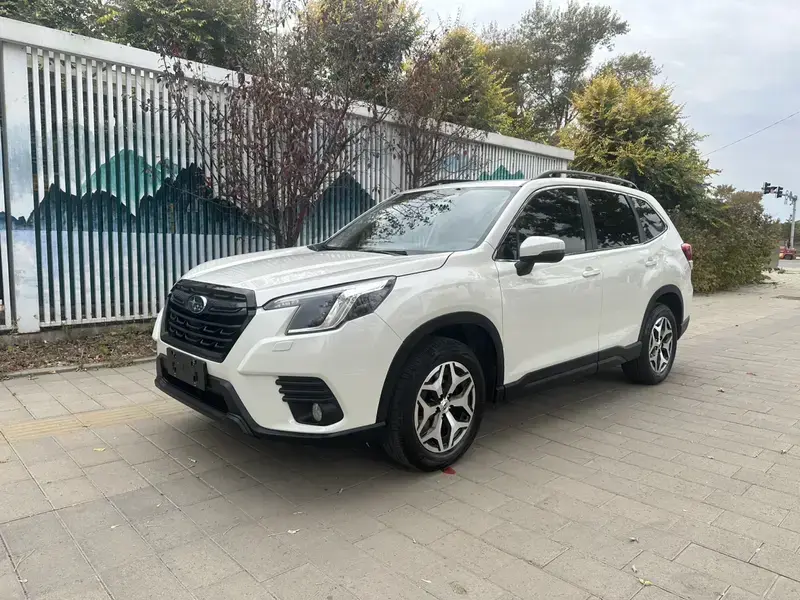 2022 Subaru Forester с пробегом 30 000 км