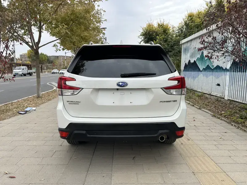 2022 Subaru Forester с пробегом 30 000 км