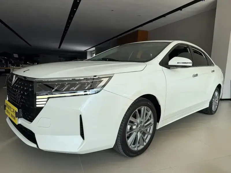 2023 Venucia D60 с пробегом 20 000 км