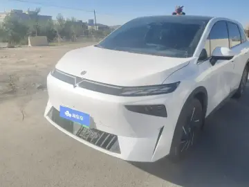 2023 Venucia VX6 с пробегом 21 000 км