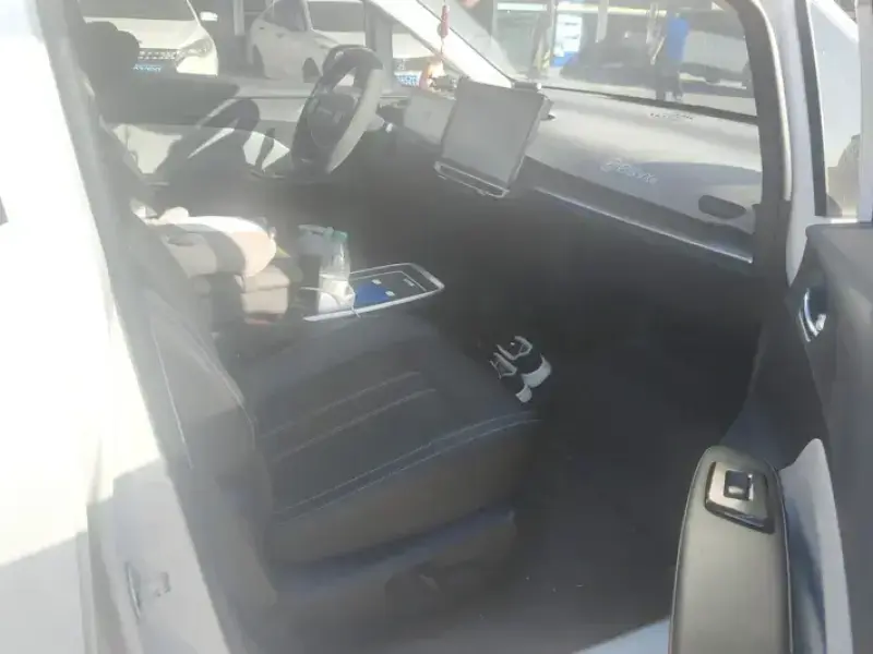 2023 Venucia VX6 с пробегом 21 000 км