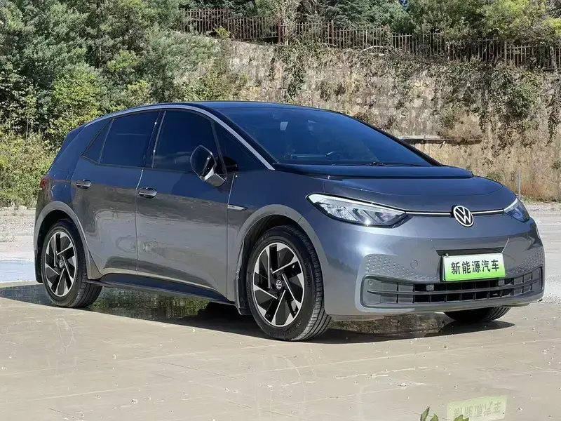 2024 Volkswagen ID.3 с пробегом 30 000 км