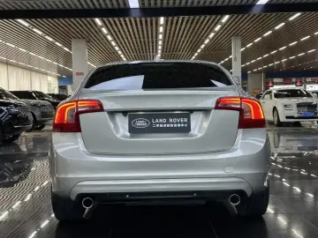 2018 Volvo S60 с пробегом 80 000 км