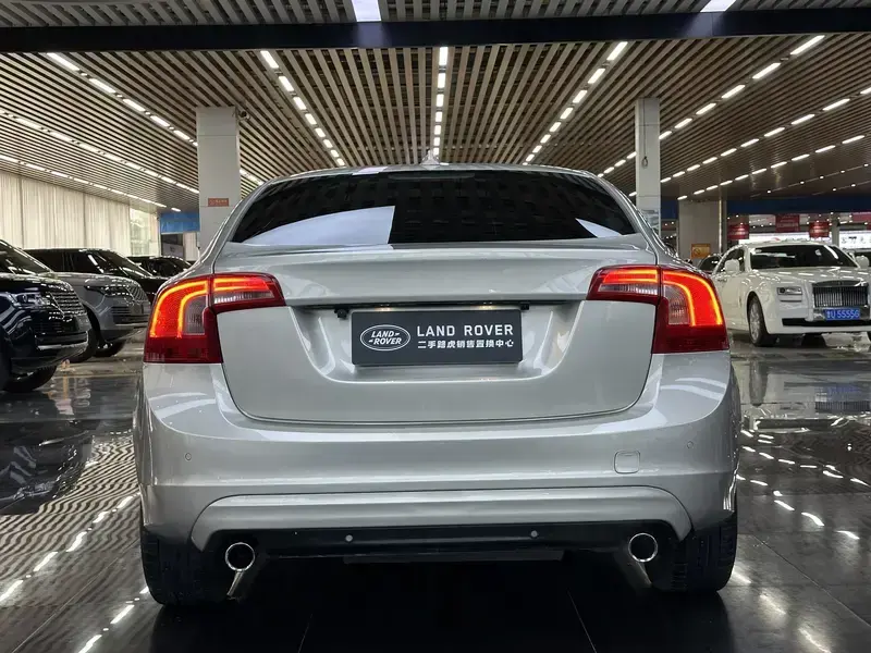 2018 Volvo S60 с пробегом 80 000 км