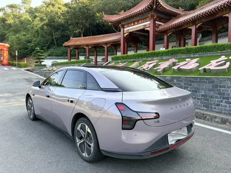 2025 Xpeng Mona M03 с пробегом 80 000 км