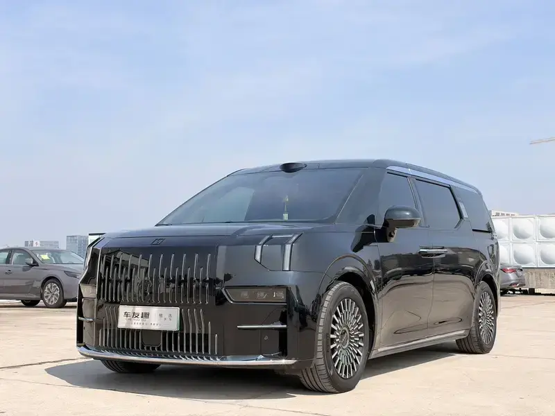 2024 Zeekr 009 с пробегом 40 000 км