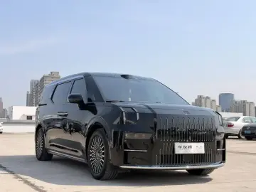 2024 Zeekr 009 с пробегом 40 000 км