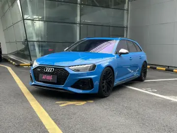 2021 Audi RS 4 с пробегом 78 000 км