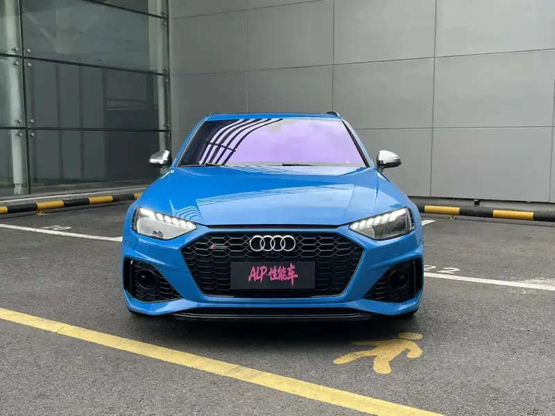 2021 Audi RS 4 с пробегом 78 000 км