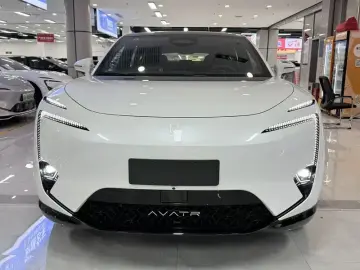 2025 Avatr 11 с пробегом 100 км