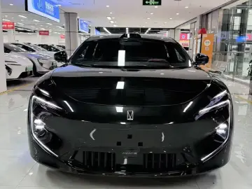 2026 Avatr 12 с пробегом 3 900 км