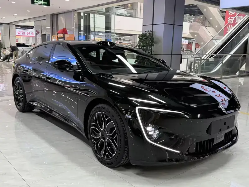 2026 Avatr 12 с пробегом 3 900 км
