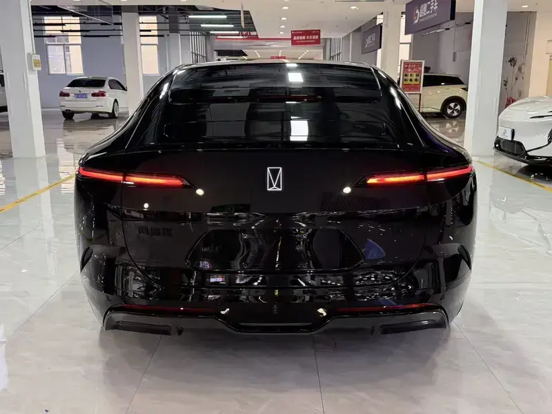 2026 Avatr 12 с пробегом 3 900 км